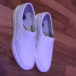 White Timberland’s slip on shoes